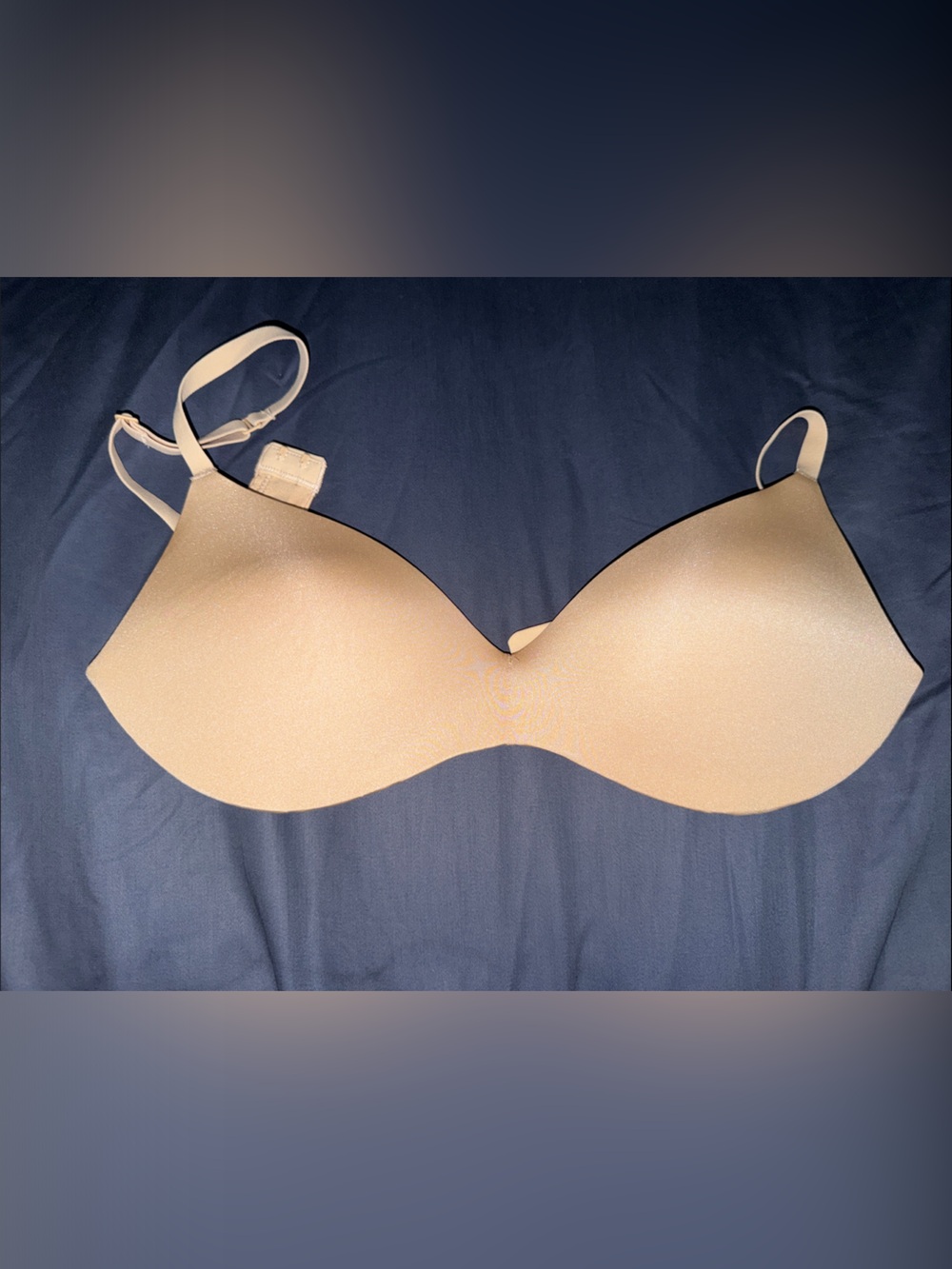 SKIMS Wireless Form Push-Up Plunge Bra